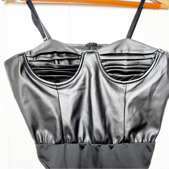 Love X Design Black Faux Leather Pleated Cups  Cami Bodysuit Women’s Size Large - Picture 3 of 10